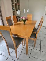 Ausziehbarer Esstisch mit 8 passenden Stühlen Nordrhein-Westfalen - Solingen Vorschau
