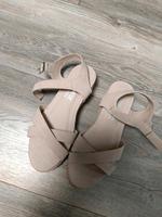 schöne Sandalen, Sandaletten.Neu. Gr.37 Sachsen - Bad Muskau Vorschau