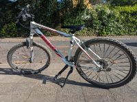 Fahrrad Giants 26 Zoll weiß mit rot Mountainbike Niedersachsen - Hildesheim Vorschau