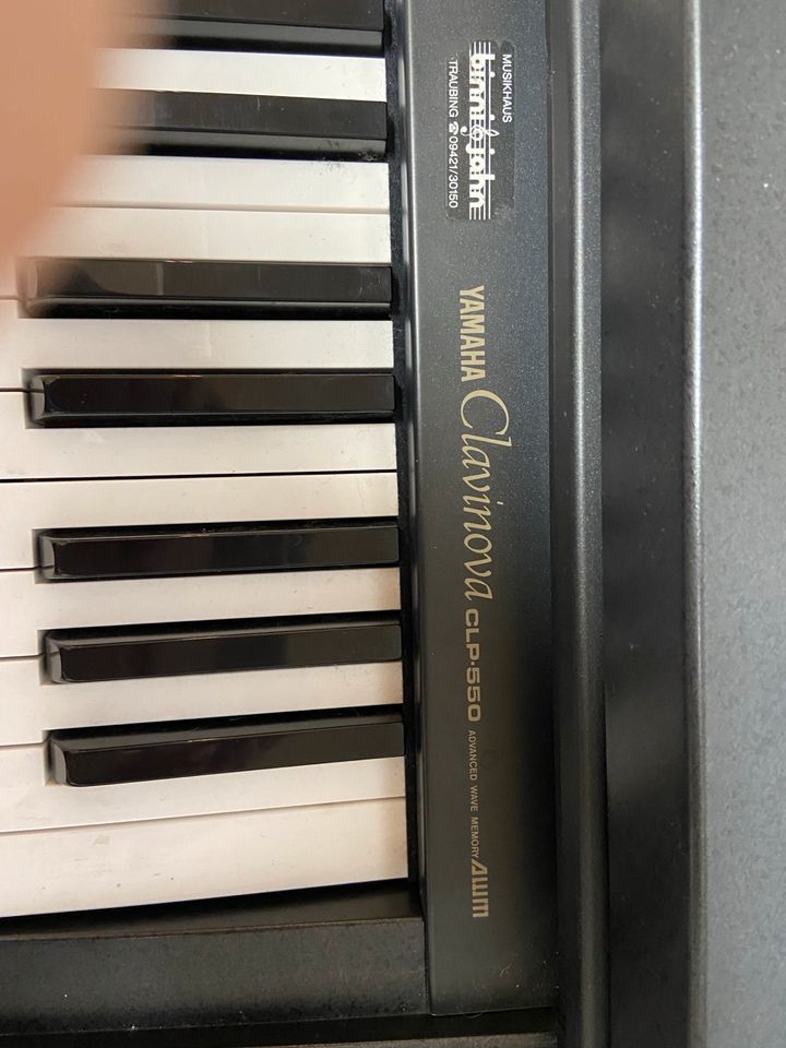 Yamaha Clavinova CLP-550 in Deggendorf