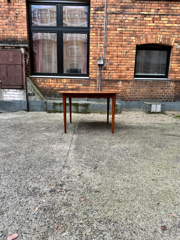 Esstisch erweiterbar > 210cm Teak Tisch danish Design Vintage Esszimmertisch Teakholz Dänemark 60er Retro in Berlin