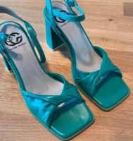 Cesare Gaspari High Hells Absatzschuhe Leder Größe 39 Bayern - Waldkirchen Vorschau