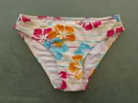 Bikini Hose Slip Badehose M 38 Outfit Sportiv bunt Blumen ❤️NEU❤️ Kr. Altötting - Burgkirchen Vorschau