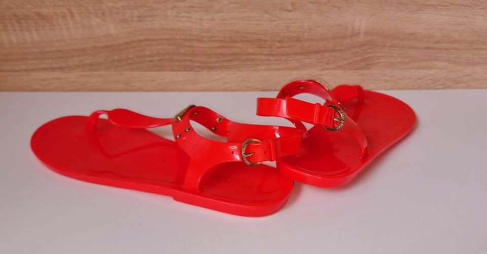 Michael Kors Kunststoff Sandalen Orange Sandals Zehentretter 38,5 in Nürnberg (Mittelfr)