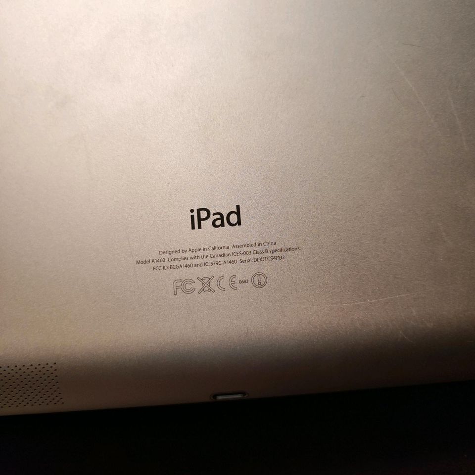 Apple iPad 4. Generation (A1460) 64GB in Düsseldorf