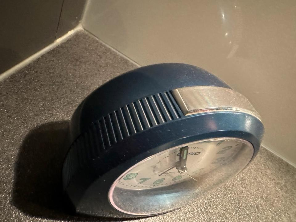 Wecker Casio TQ 358 2EF Blau Leuchtzahlen Batterie in Hamburg