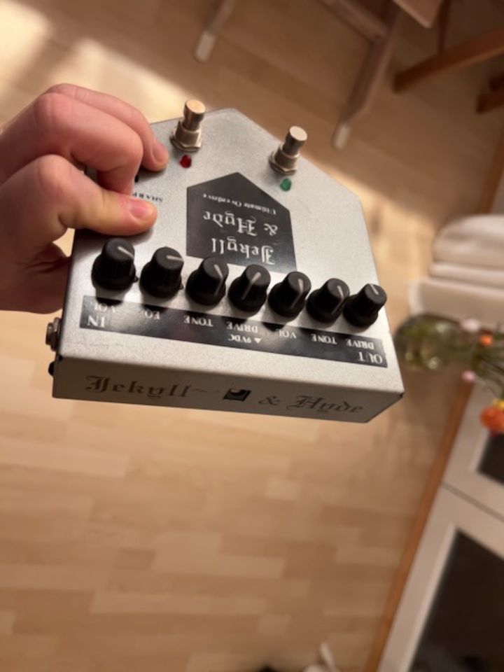 Visual Sound Jekyll & Hyde Overdrive Distortion (V1, Silver) in Mering