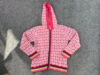 Wunderschöne Strickjacke von Cakewalk in Gr. 122 / 128 Niedersachsen - Fredenbeck Vorschau