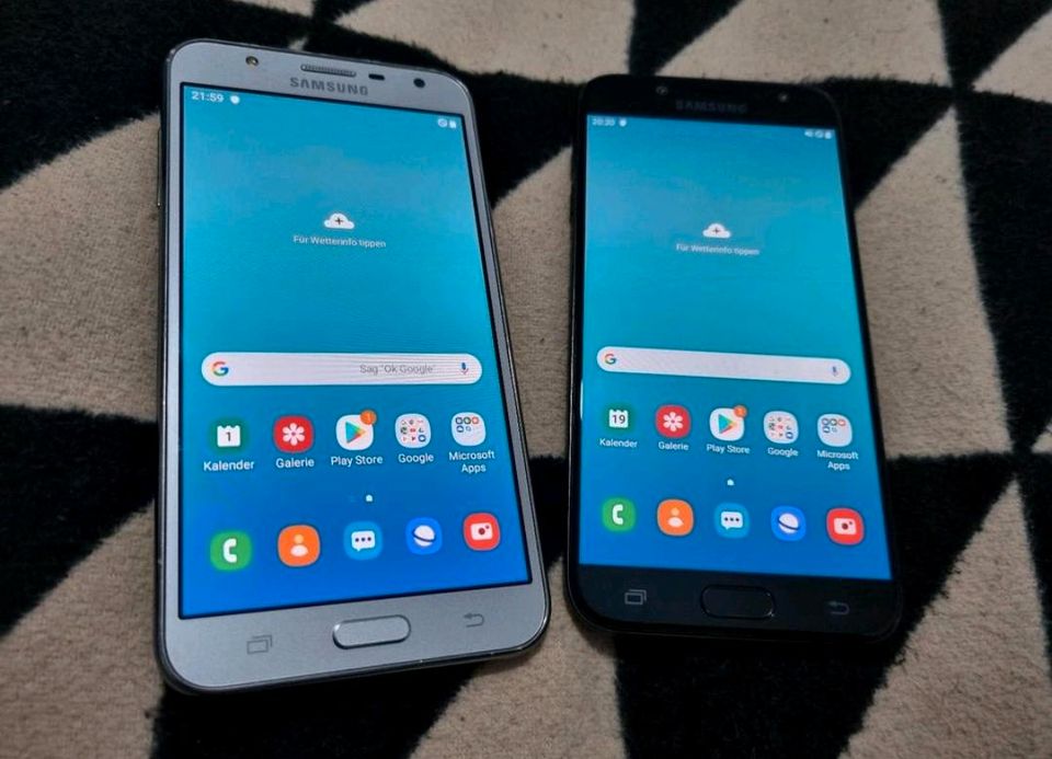 2 Samsung Galaxy J7 Handys  beide zusammen 150 € in München