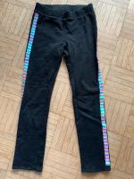 Hose, Leggins mit Pailletten-Streifen, Größe 128 Nordrhein-Westfalen - Werther (Westfalen) Vorschau