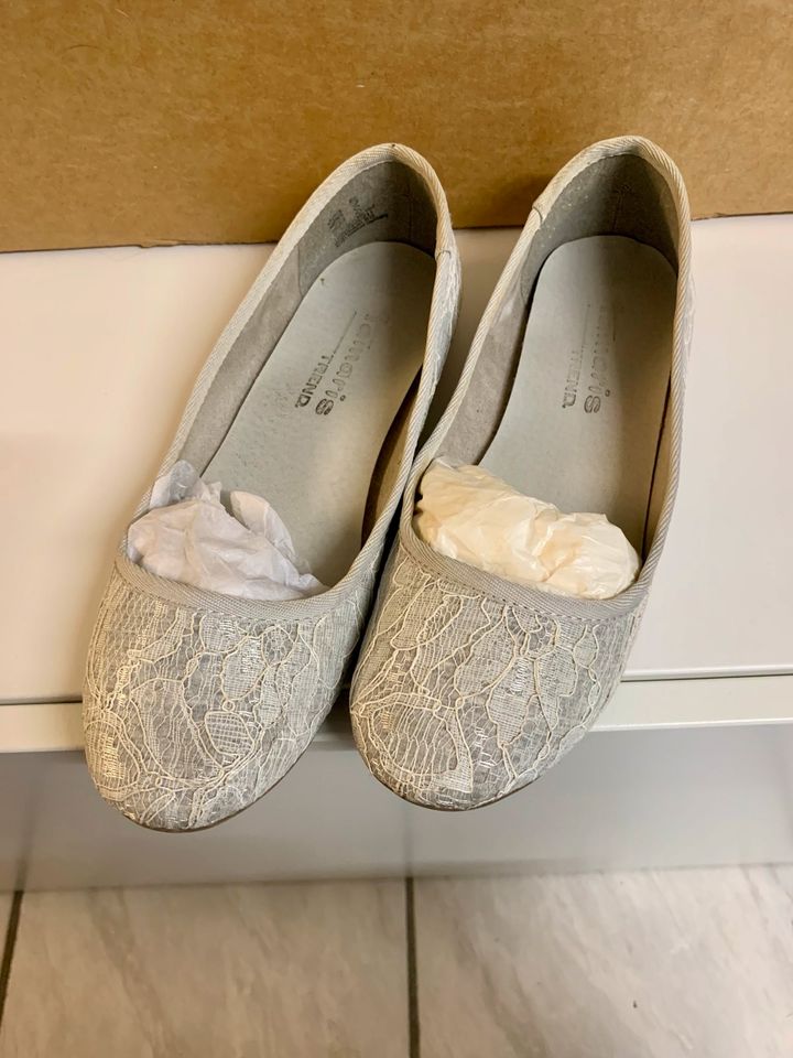 Schuhe, Damenschuhe (Vans, DC, Tamaris), 38 in Engelskirchen