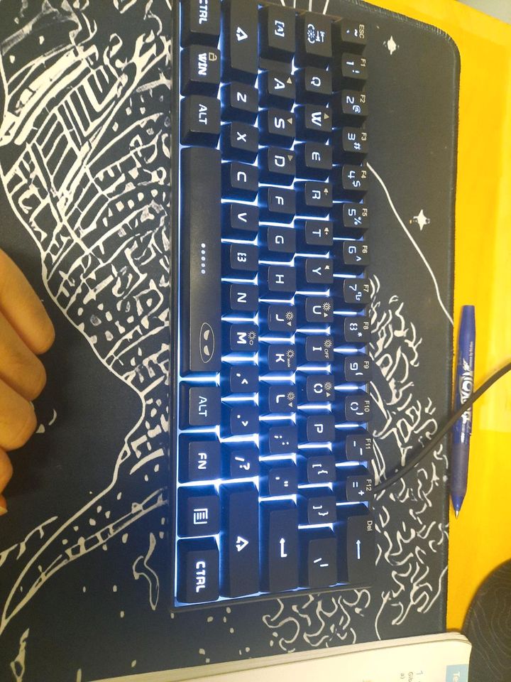60% gaming keyboard in Aachen
