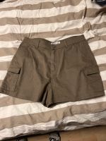 Khaki Shorts zu verschenken Mülheim - Köln Höhenhaus Vorschau