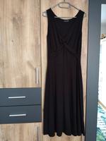 Schwarzes Trägerkleid mit Knotendetail auf der Vorderseite Hessen - Wiesbaden Vorschau