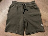 Manguun Sweatshort khakifarben Gr.134/140 top Zustand Sachsen-Anhalt - Weißenfels Vorschau