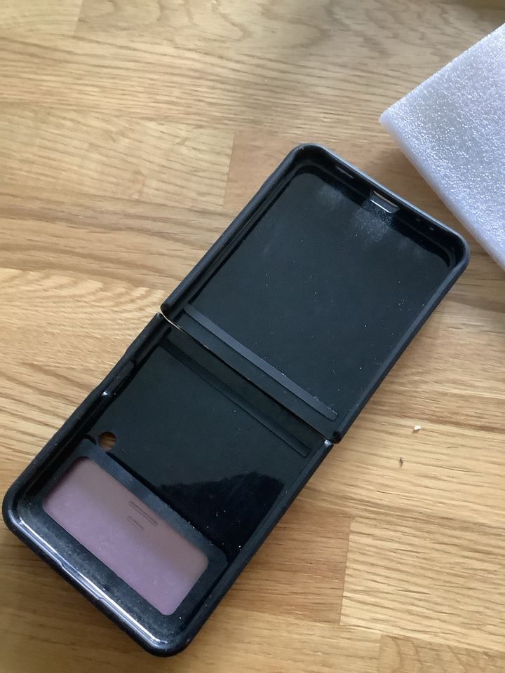 Handy Schutzhülle für Samsung Galaxy Flip3 in Hagen