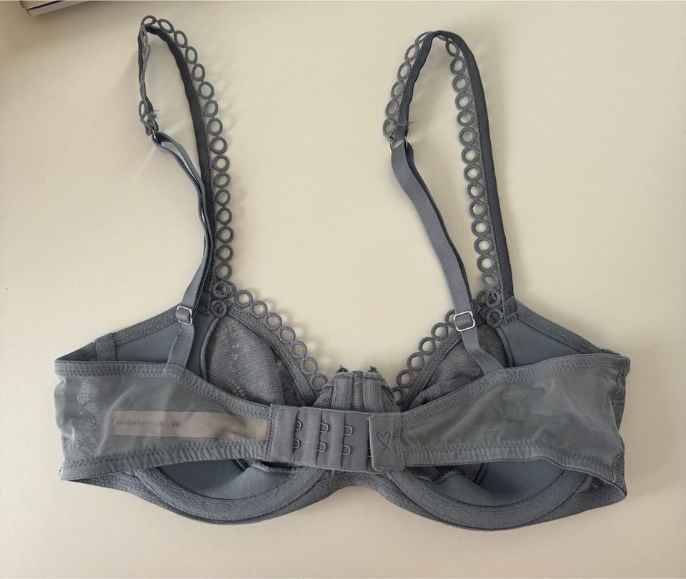 BH Bügel Victoria's Secret Spitze Blaugrau 32D 7OD wie neu in München