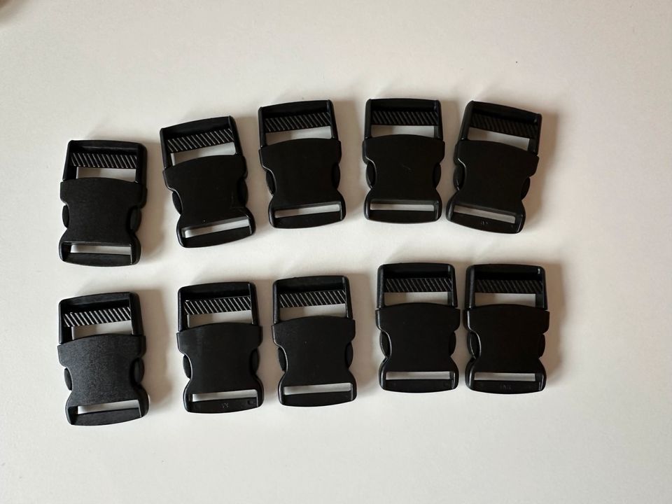 10 x Steckschnalle / Steckschließer 30mm Schwarz in Diez