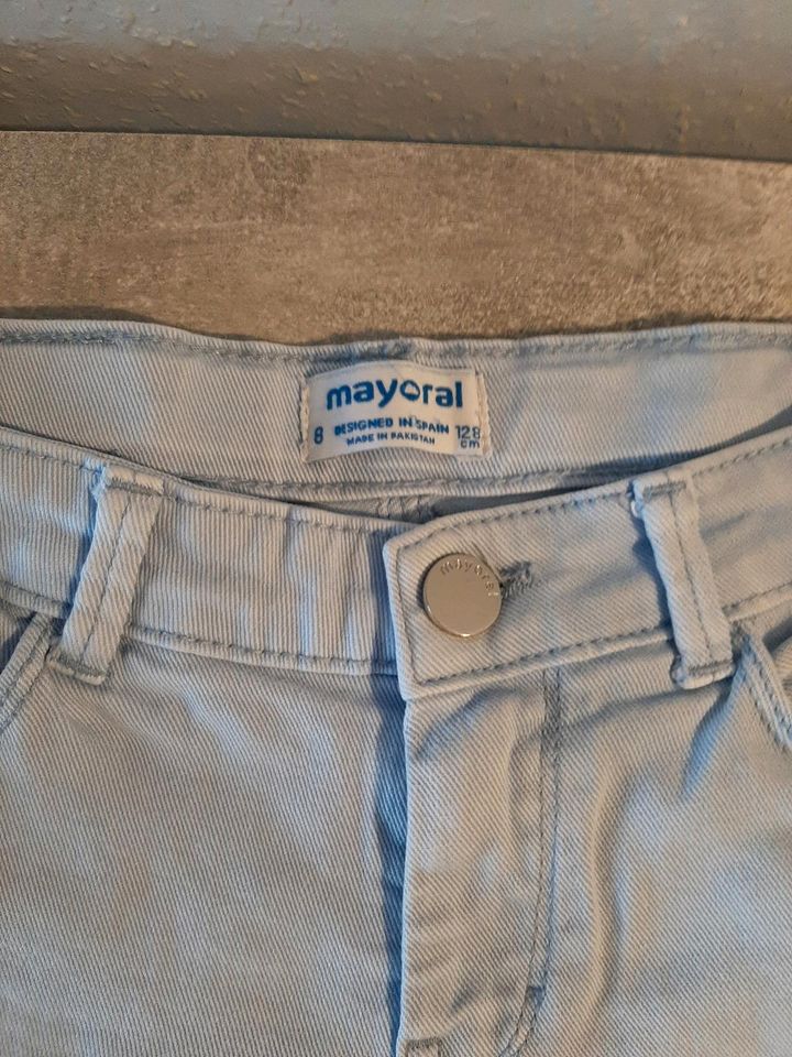 Kurze Jeanshose, Shorts Gr.128 ❤❣von Mayoral in Mansfeld