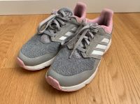 Kinder Sportschuhe Turnschuhe Adidas Hallenschuhe  33 1/2 Düsseldorf - Grafenberg Vorschau