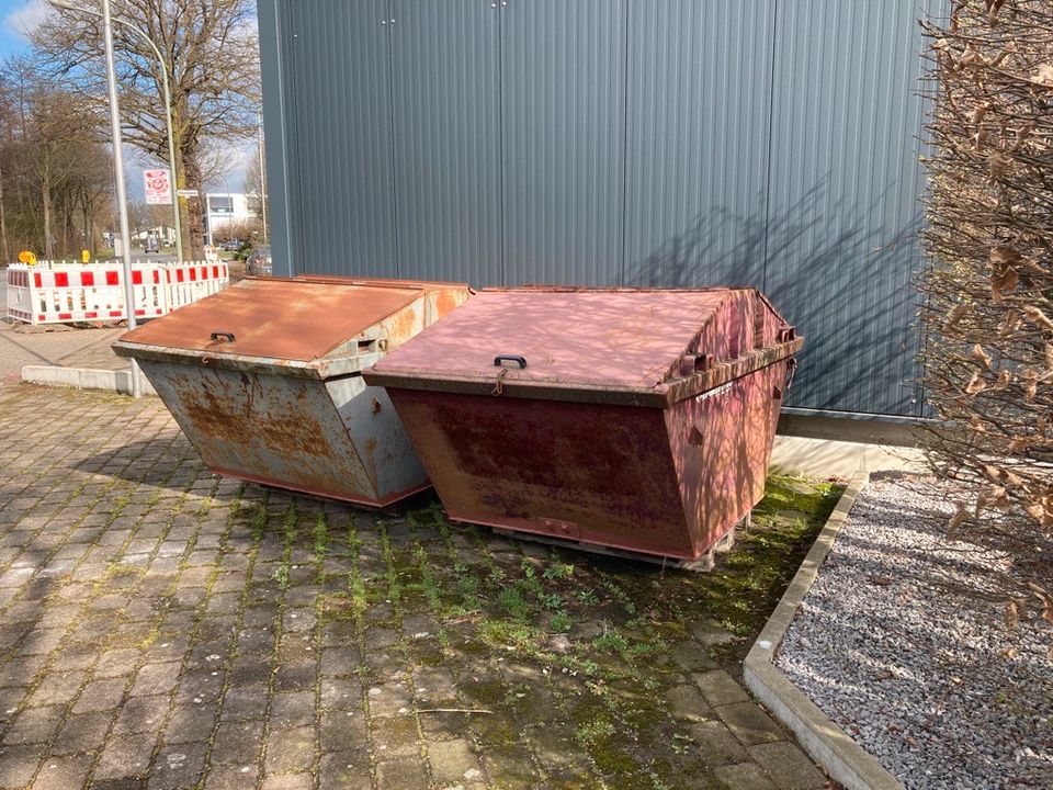 Muldenkipper /Absetzcontainer Fahrzeug in Delbrück