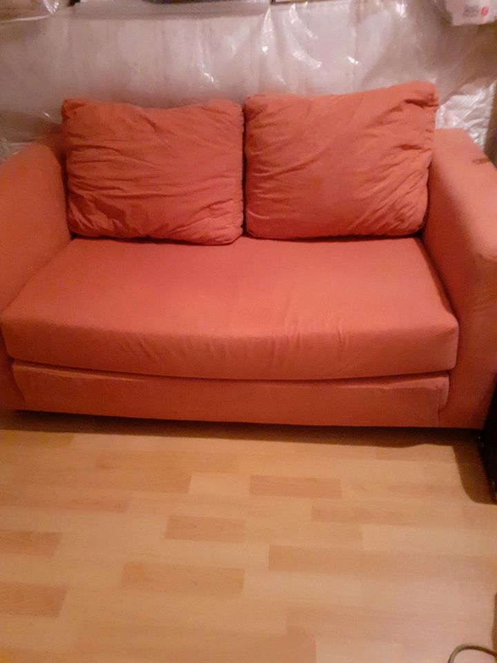 BETTSOFA  2 SITZER WIE NEU in Schwalbach a. Taunus