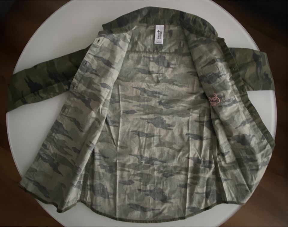 Hemd Bluse Gr. 146 / 152, Camouflage C&A in Buesum