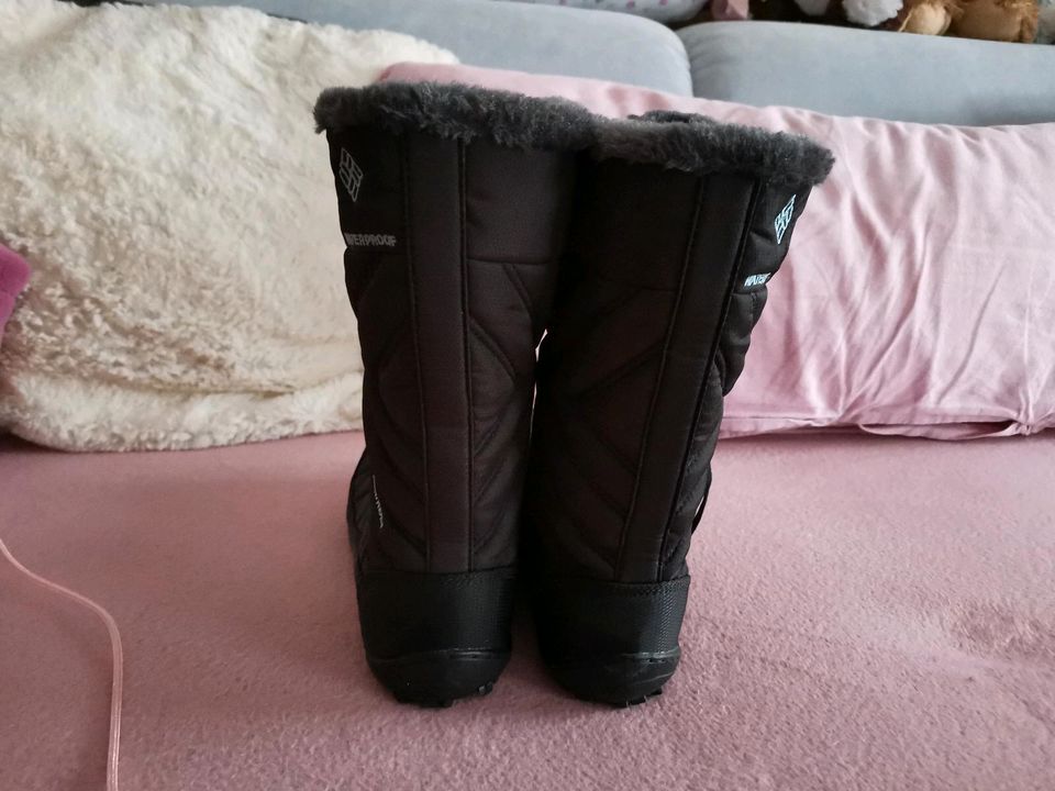 Neue Winterstiefel Columbia Größe 35 in Eckernförde