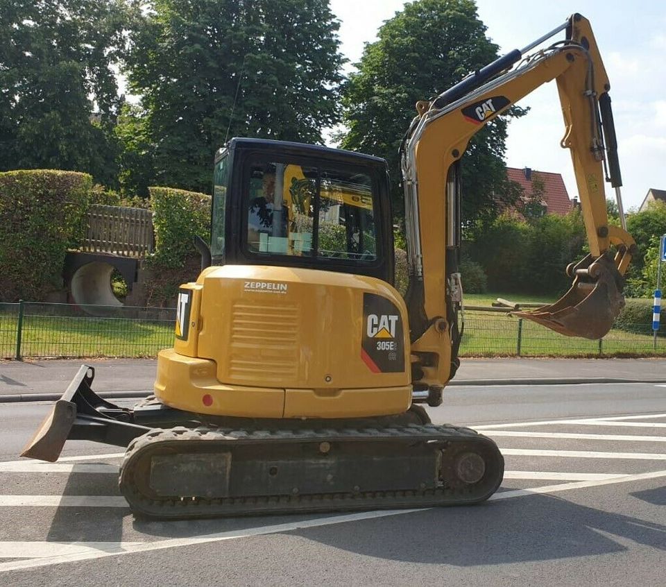 Wir suchen-kaufen Baumaschinen Bagger Radlader ectr. alle Marken in Goldbach