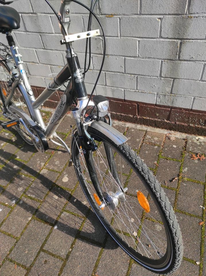 Herrenfahrrad 28 Zoll Marke Gõricke in Freigericht