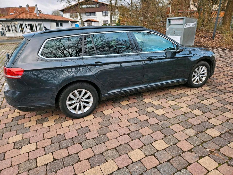 VW Passat B8 Variant Comfortline in Bad Zwesten
