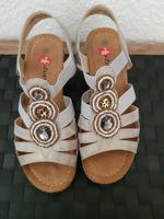 Sandalen steingrau, Gr. 39 mit Ziersteinen, Neu und ungetragen Bayern - Langenzenn Vorschau