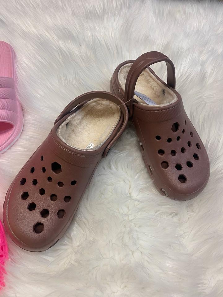 Damen Herren, Sommerschuhe, Plastikschlappen  350.Stk in Centrum