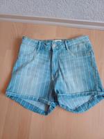 Damen kurze Hose/Shorts Marke Tally Weijl Größe 40 Bayern - Kaufbeuren Vorschau