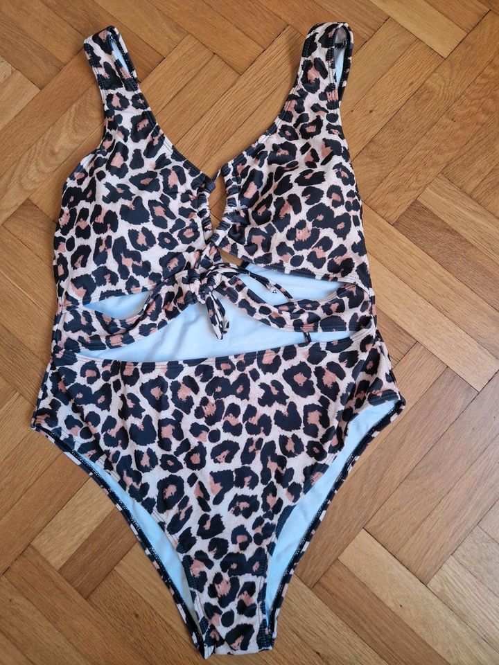 NEU SHEIN Badeanzug XL/XXL Leo Print Sommer Bademode 44 in Emsdetten