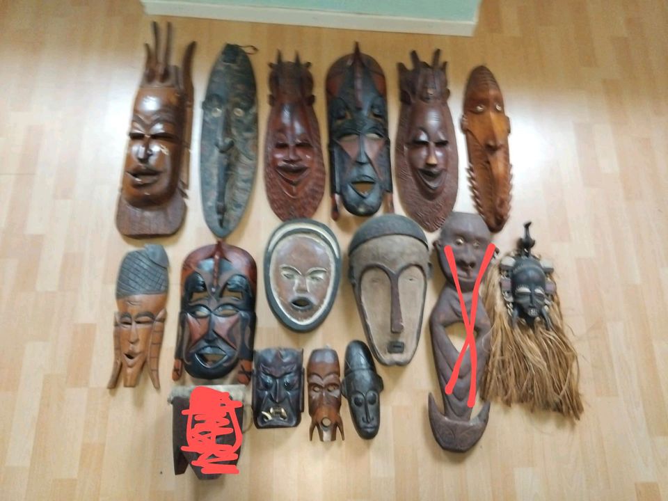 Afrikanische Masken - Wand-Deko in Grafenau