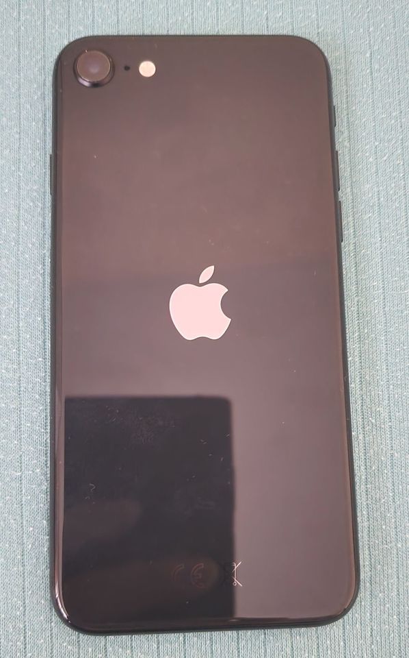 Apple iPhone SE 2022 128GB (Ohne Simlock) in Frankfurt am Main