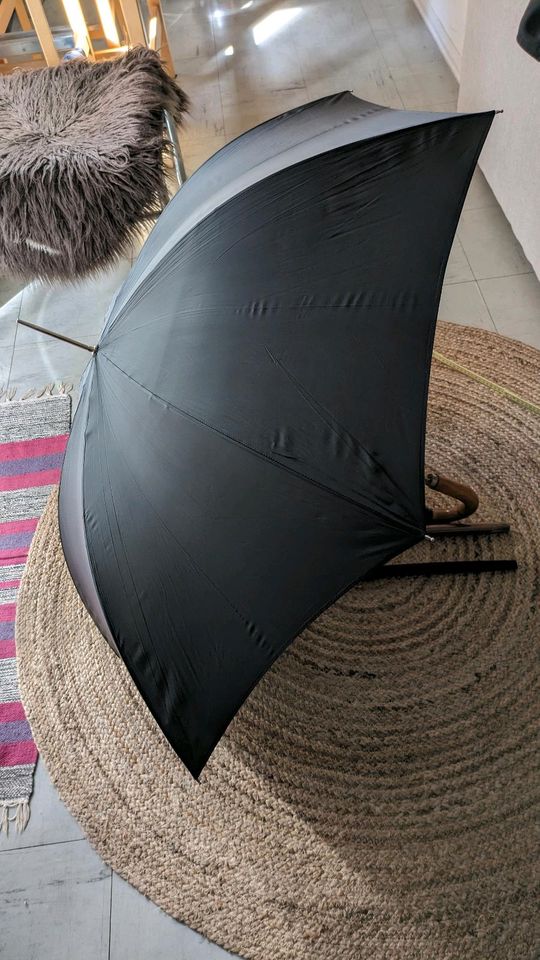 Gehstock mit Regenschirm / Antik in Essen