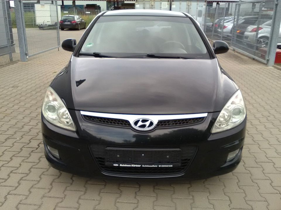 Hyundai i30 1.6 CRDi Classic in Burgebrach