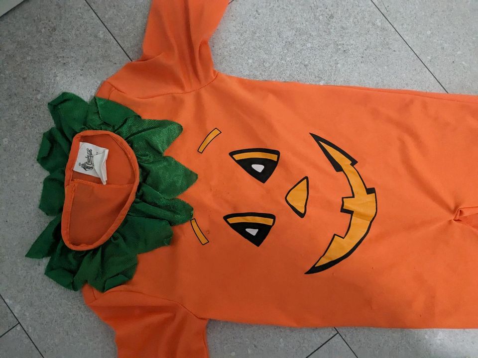 Halloween Kostüm Kinder Kürbiskostüm 104 in Herne