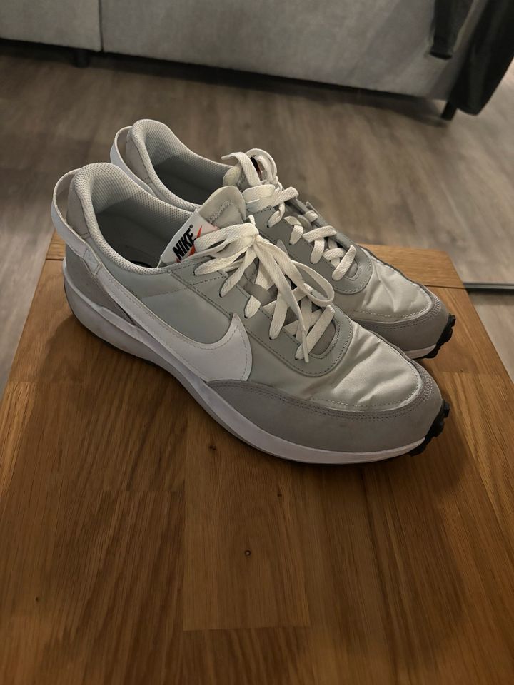 Nike Sneaker Gr. 44,5 in Stuhr