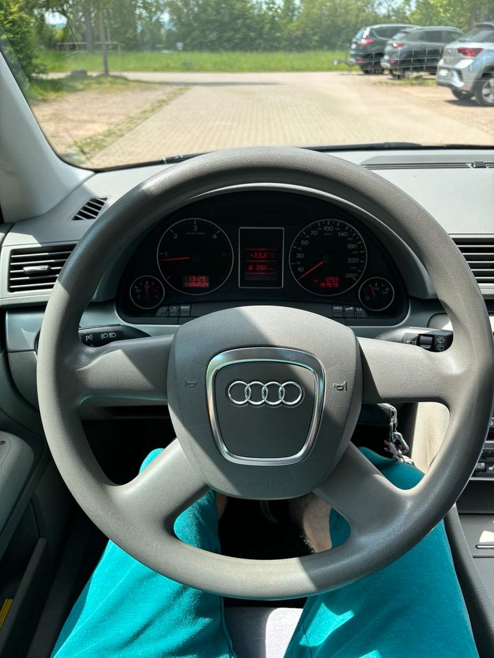 Audi A4 3,0 Quattro Avant (B7/8e)  ALLRAD in Meinhard