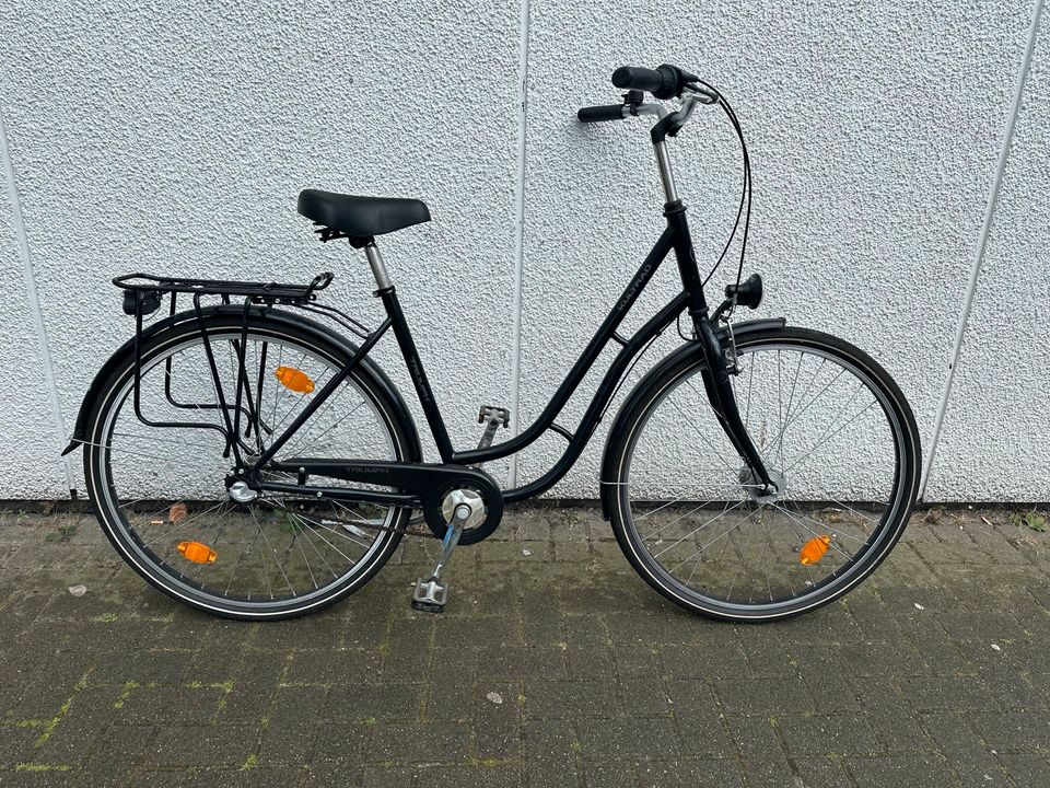 Fahrrad damen 28 er zoll Triumph in Berlin