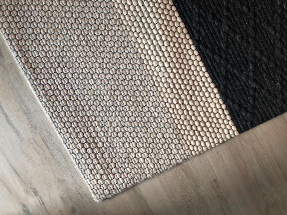 Teppich - Handwebteppich (schwarz/grau) in Estenfeld