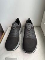 Skechers Max Cushion Hyper Arc – Fast neu, nur 1x getragen – Größ Friedrichshain-Kreuzberg - Friedrichshain Vorschau