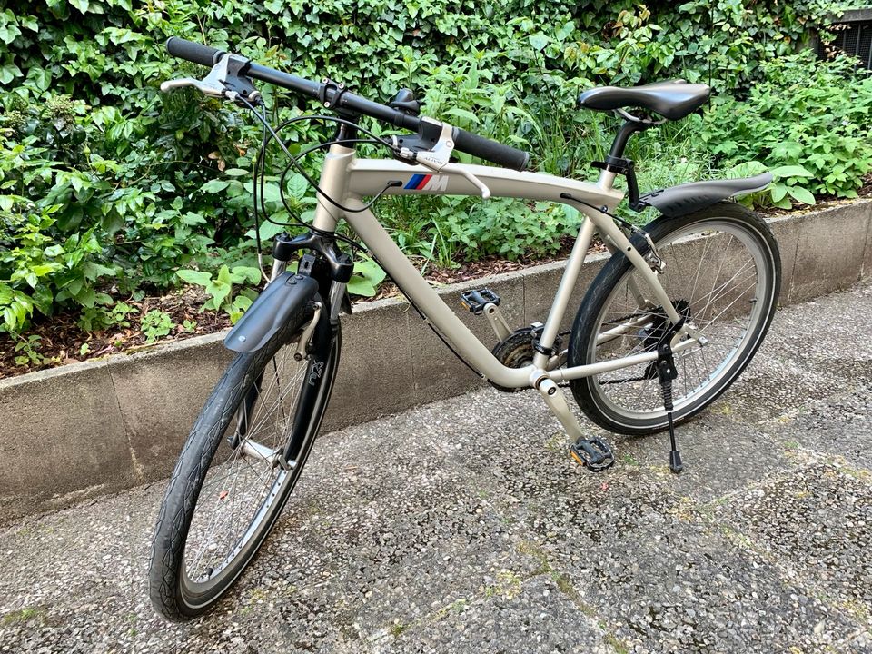 BMW CRUISE BIKE / FAHRRAD / 26 Zoll in Nürnberg (Mittelfr)