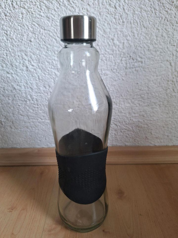 Trinkflasche Glas in Eutingen