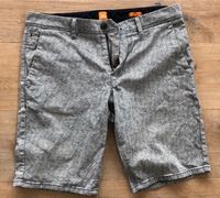 Hugo Boos Orange Slim Fit Shorts, Gr. 48, gestreift blau/weiß Nordrhein-Westfalen - Hückeswagen Vorschau