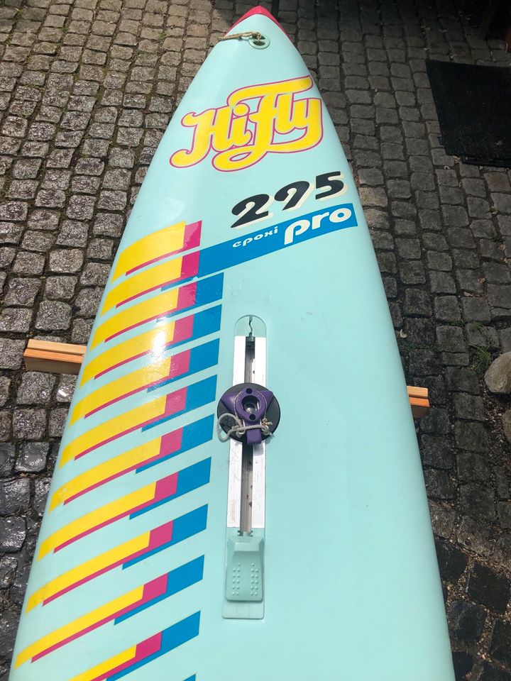 Windsurfboard Hifly 295 Pro Epoxy mit neuem North Sail Zeta Rigg in Dierdorf