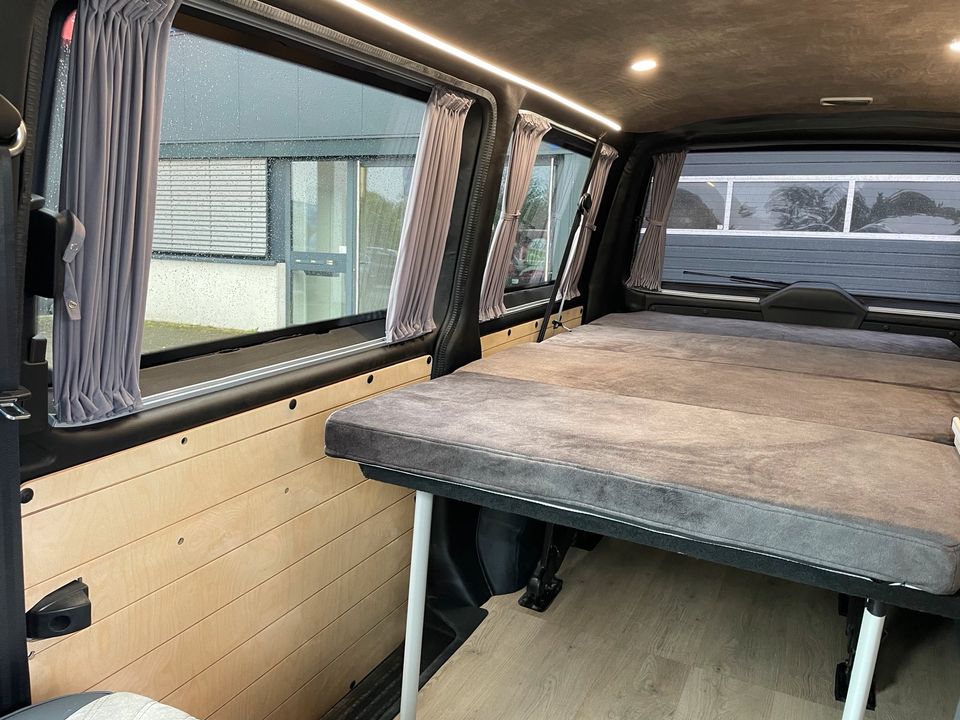 VW T6 Camper 5-Sitzer Standheizung Navi RFK Wohnwagenausbau AHK in Mönchengladbach